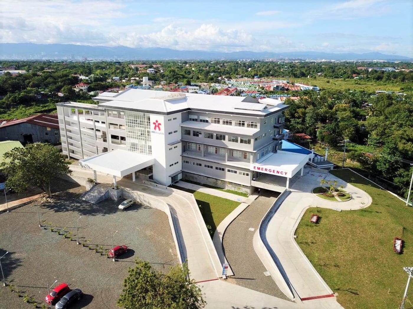 MactanMed（Mactan Optimal Medical Center／旧ARC Hospital）の外観